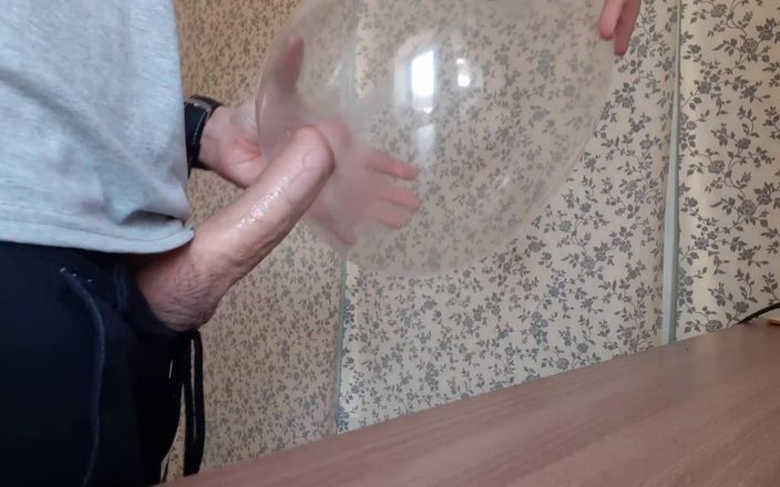 The Substance: Yapay anal prezervatif