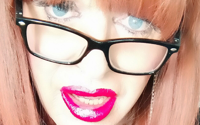 Emma Browne: Trans Bitch Playing and Cumming