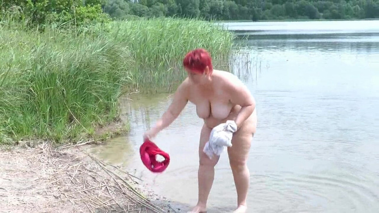 Anna Devot: Annadevot - ướt át ở hồ!