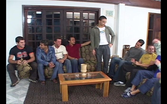 Latino Boys Studio: Sexy cvičení se sexy brazilskými twink chlapci