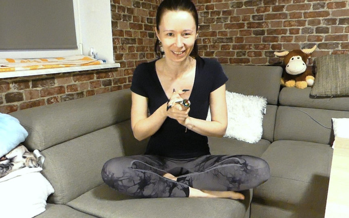 RonyaRabe: Which Dildo Fits in? Butt Plug Constricts Pussy!