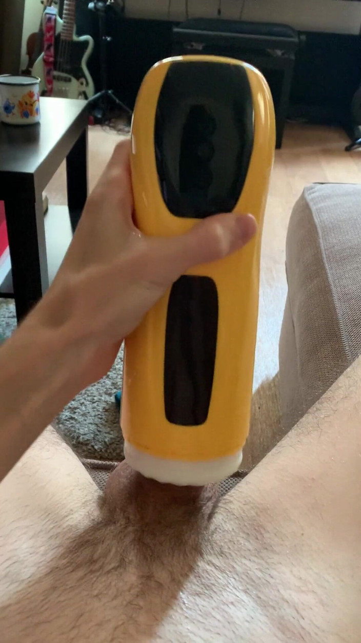 Gaesan33Bordeaux: 내 큰 자지를 존나게 따먹어:)