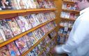 Casual Teen Sex: Sexo rápido en una tienda de DVD