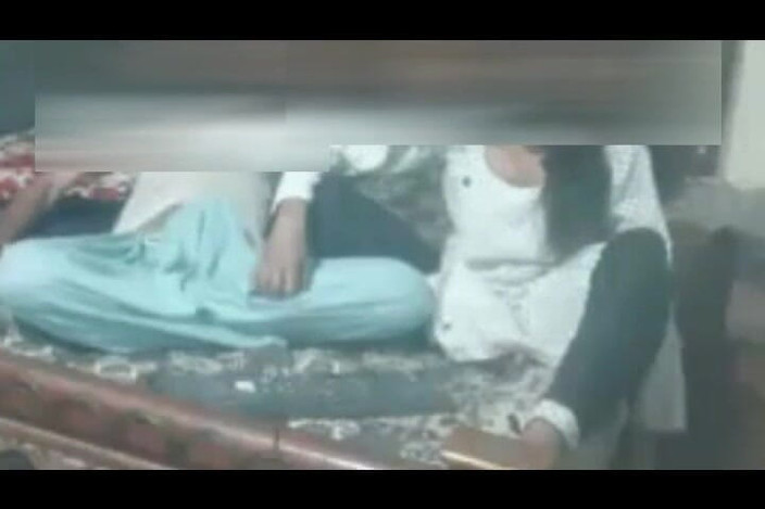 Tarelgc: Pákistánský pár šukání do análu a kundičky oba online sezóna 3 epizoda 2 část 1