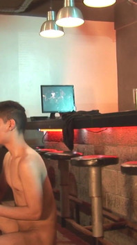 Śliczne 18-letni jebana oklep raw przez ojczym