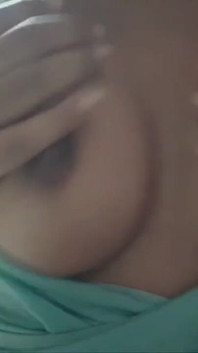 Tits Play