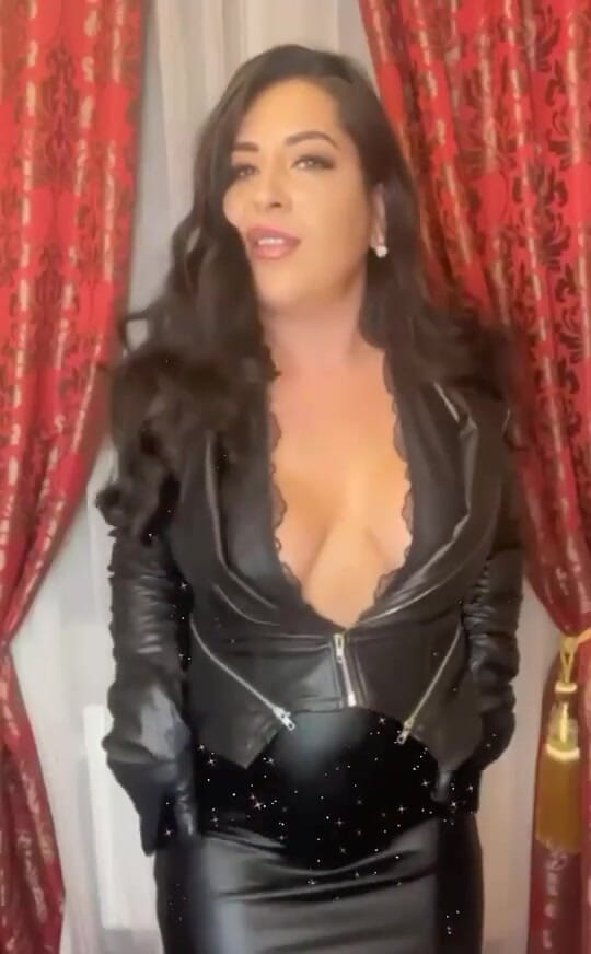 LadyAyse5: Ich entspanne mich, während du für mich arbeitierst. teil 4