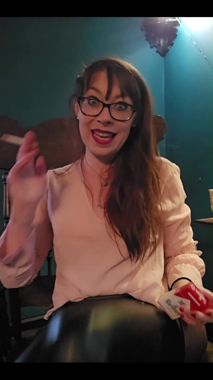 MistressThrope: How I Feel When I Get a New Carton of...