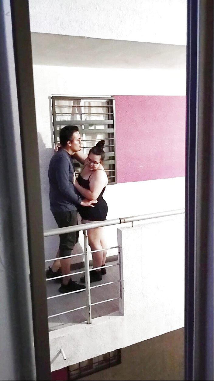 Aradia Murphy: Vecini exhibiționisti!