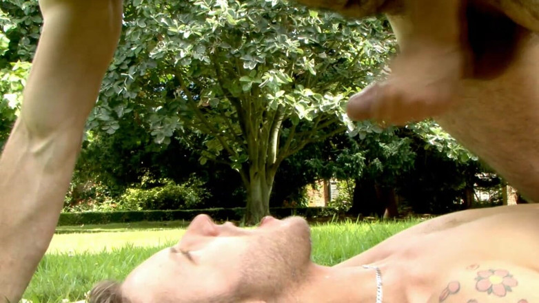 UK Naked Men: Creme of the Crop