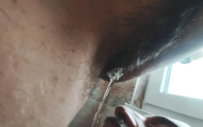 Hairy Homemade Amateur Orgasms: Pissing in husband's mouth - humiliation fetish