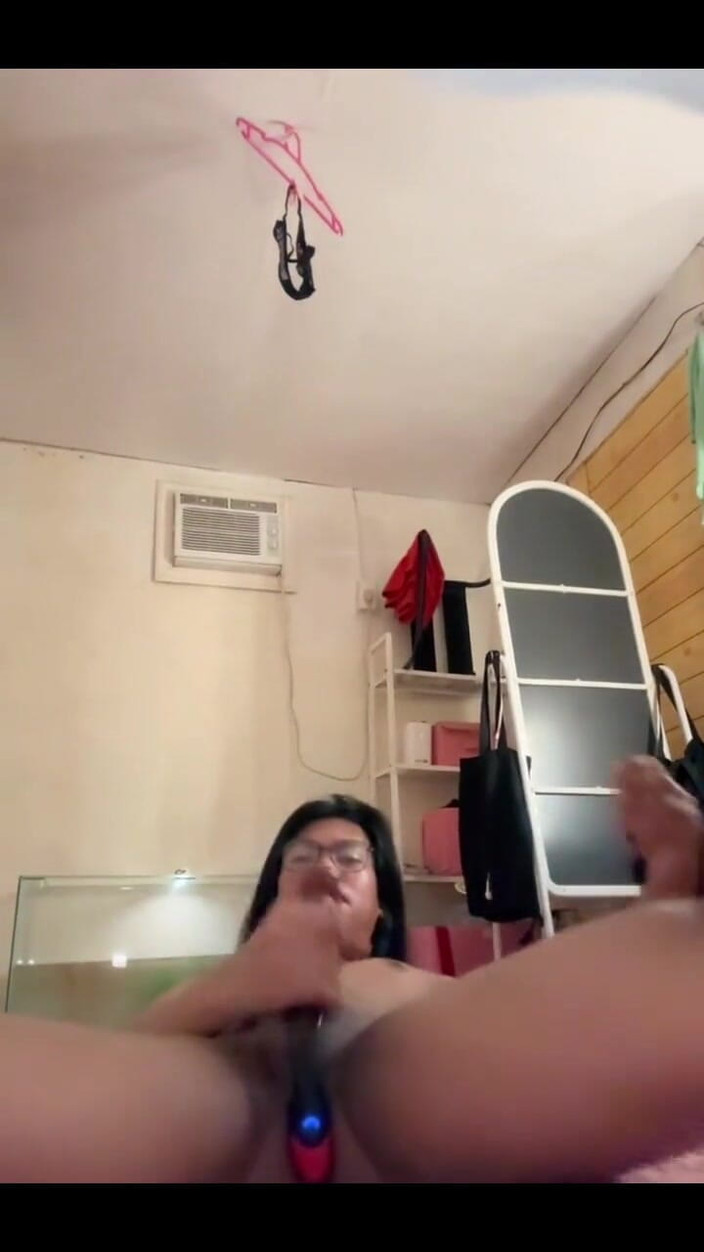 imcathness: Kolejna noc spuści się z tą samą zabawką znowu dobranoc