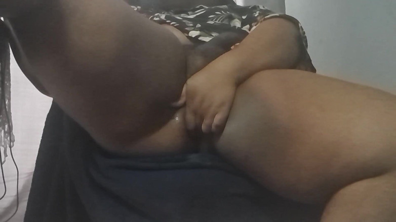 Eleasihle Esma: Slutty solo tranny quickies kompilace: péro a sperma