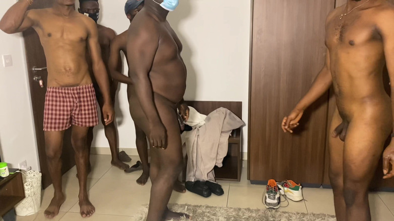 Funfor10k gay videos: Công chúa Natasha và những người bạn không thể xử...