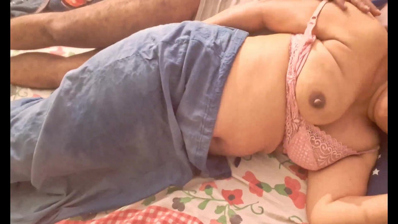 Sexy sindu: Il sesso in primo piano della moglie più eccitante con...