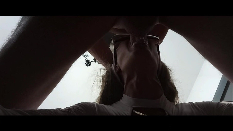 LauraOnHeels: Kompilasi Blowjob MILF Dengan Cermin Mata Hitam Dan Menelan