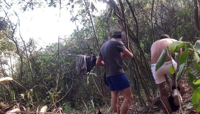 vergar4_daviid: Avoir des relations sexuelles avec un hétéro curieux