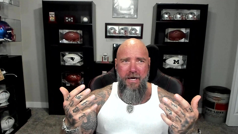 Raw and Uncensored with Masculine Jason: Coming Out as Bisexual
