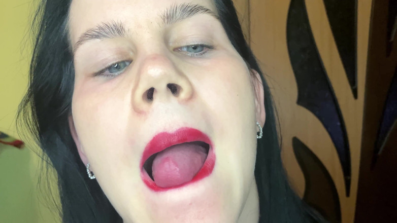 Anna Sky: Giant woman in slow mo and 4K