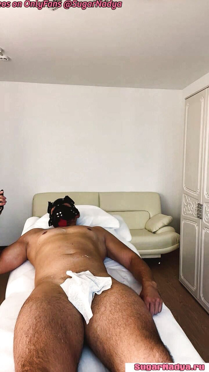 SugarNadya: Torso Waxing oleh puan Rusia SugarNadya