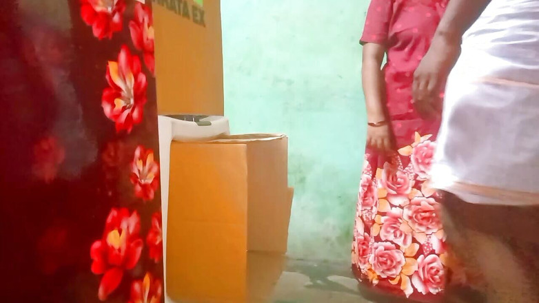 Priyanka314: 泰米尔阿姨阴户很好吃德西男孩