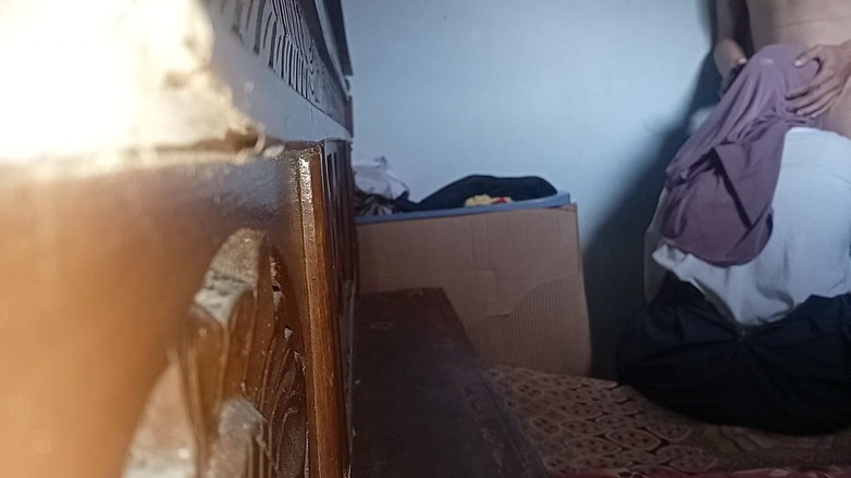 Famly sex: Kontol Ku Di Sepong Sepupu Ipar Ku Di Kamar Nya