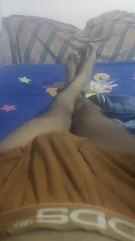Step Stepsister Is Holding My Penis in Her Hand and Shaking It