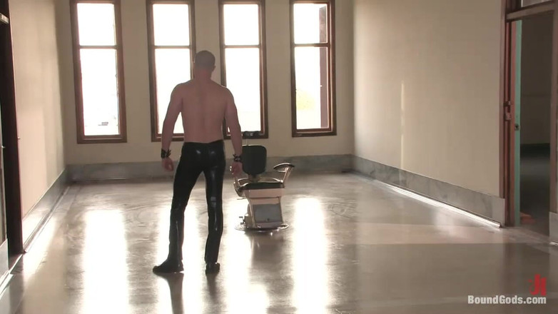 KINK men: Master Steve Trevor and Slave Chad Manning