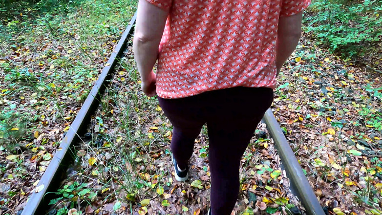Bouncy Tits Action: Beating Her Tits on Railway