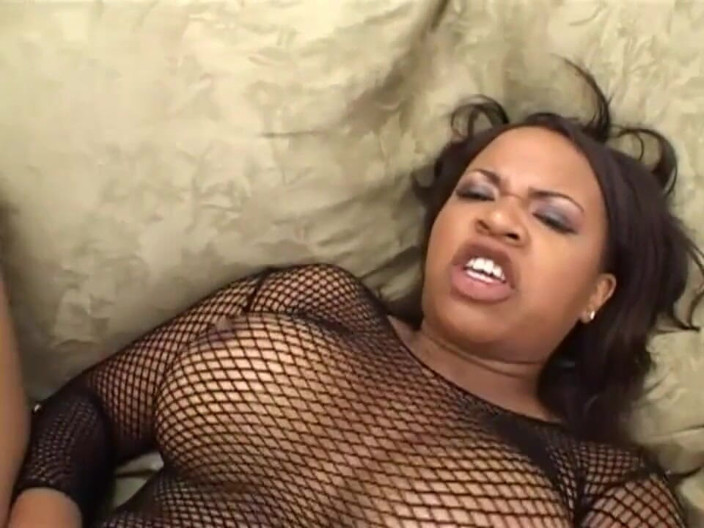 Africans Orgasm: Hard threesome for an ebony queen