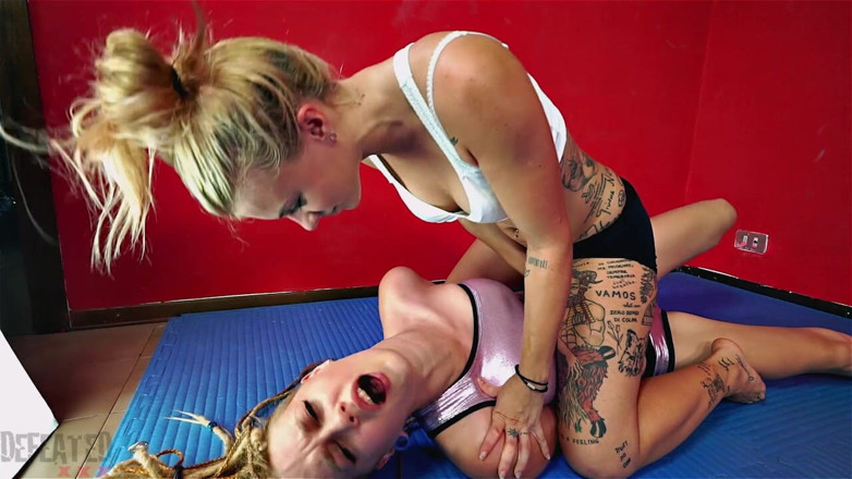 Defeated.xxx: Destroying Her Weak Abs - Walk on Her Stomach to Finish...