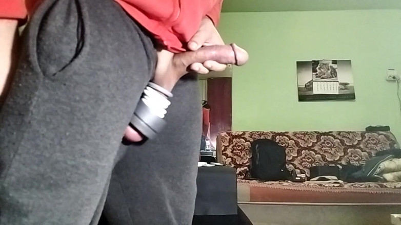 Connor_Franta: Peler digantung rendahan 4