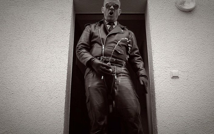 GERMANE_XL: Ледерманн 3 - XL Сперма Нагрузка и