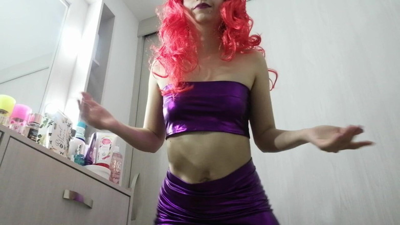 alexia twerk videos: เต้นกับกระโปรงมินิกับกางเกงในออก