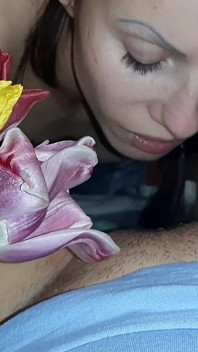 I Gave Her Flowers, and She Gave Me Cunnilingus