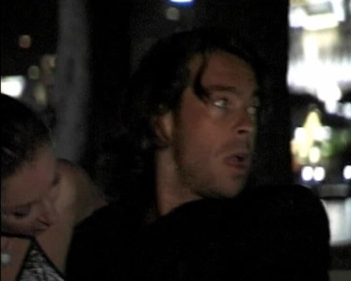 Porno kino: Toto je skutečná amatérská německá teenagerka v anální akci