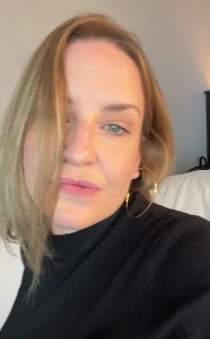 Avril Showers: Nie byłem pieprzony w tak wiele dni teraz.