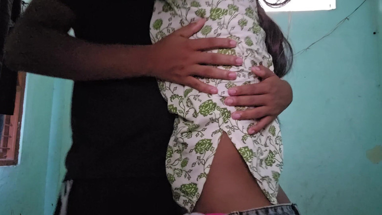 SafeRosebush8: Трахаю и трогаю сиськи моей подруги