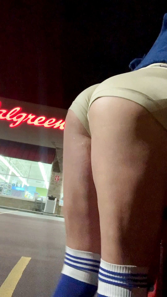 CindieLove: Walgreens, centro, femminuccia troia pazza