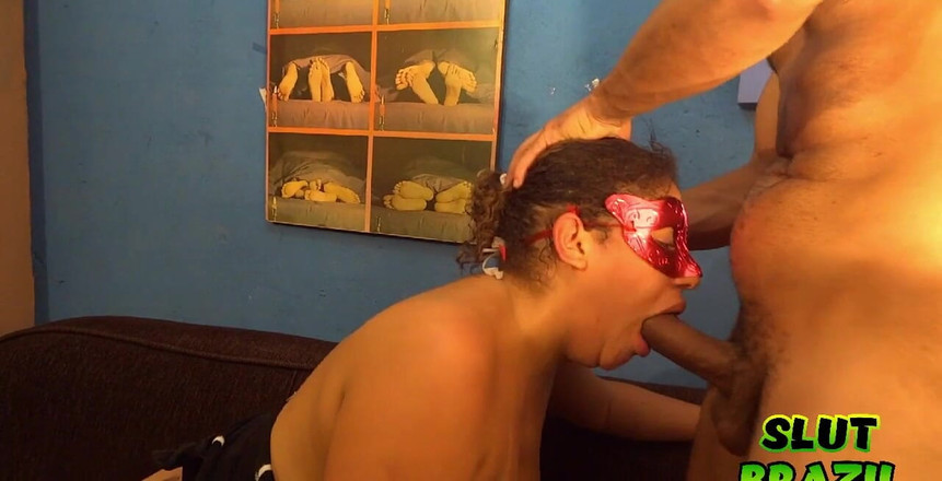 Mundo Corno: Madura milf recebe um pau grande na boca e na...