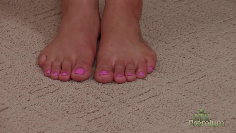 ATK Premium: एड्रियाना लूना बहुत प्यारी मुस्कुराती है