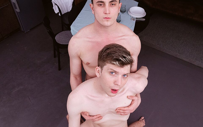 Virtual Real Gay: Looking for a Third