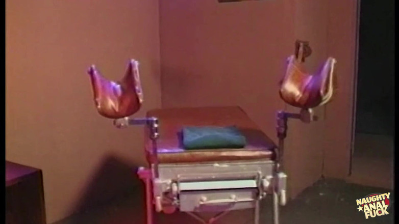 Naughty anal fuck: सेक्सी काले बाल वाली खुशी से कराहती है क्योंकि वह घटिया बंधन वर्चस्व दब्बू माचो सेक्स कालकोठरी में चुदाई करती है