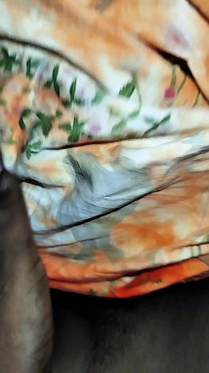 NixLeno: Il fratellastro tocca la mia bella figa di 19 anni fino...