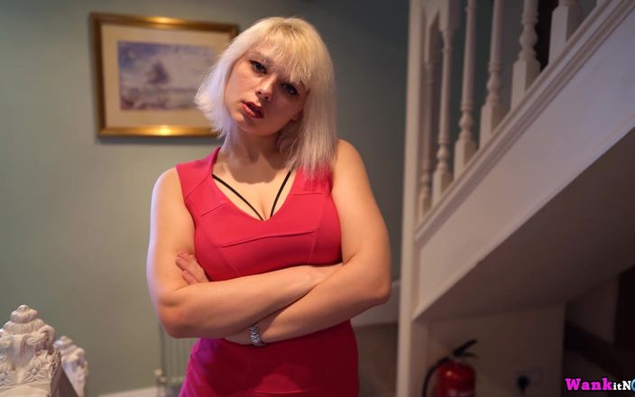 Wank it Now: Baby Dolliiy - sora vitregă în Dantelă