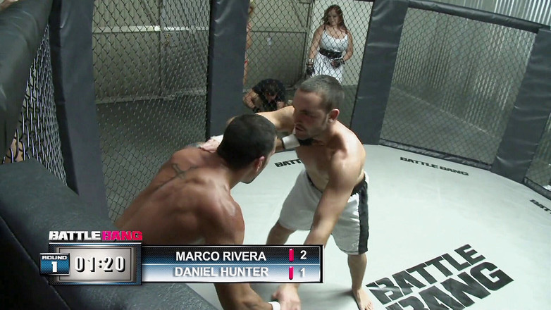 Lucky Cooch: Blonde milf is pleasing ripped dude after a fight