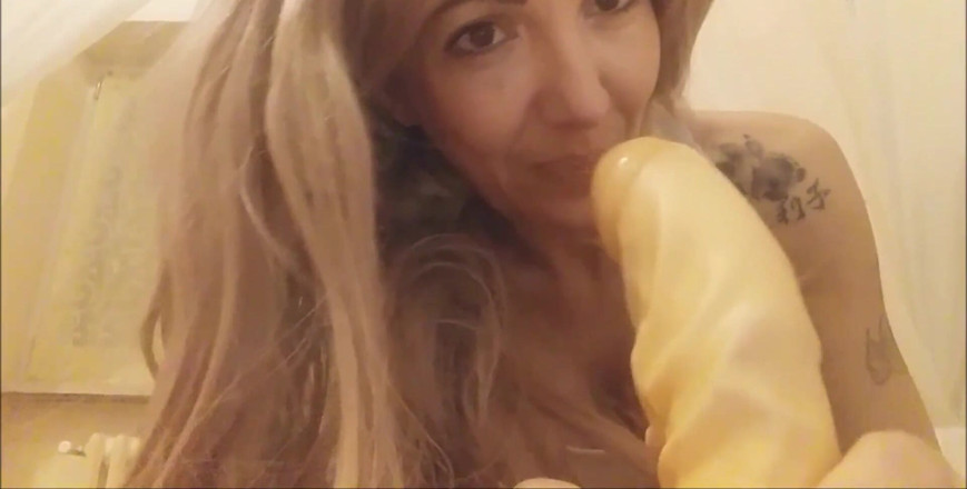 savannahamatoriale: While S... I Take Her Ass, or at Least I...