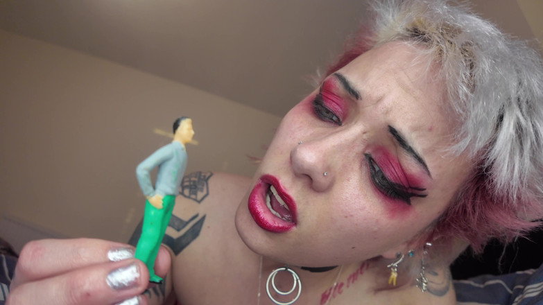 Glitterqueen1999: Mi hermanastro encogido