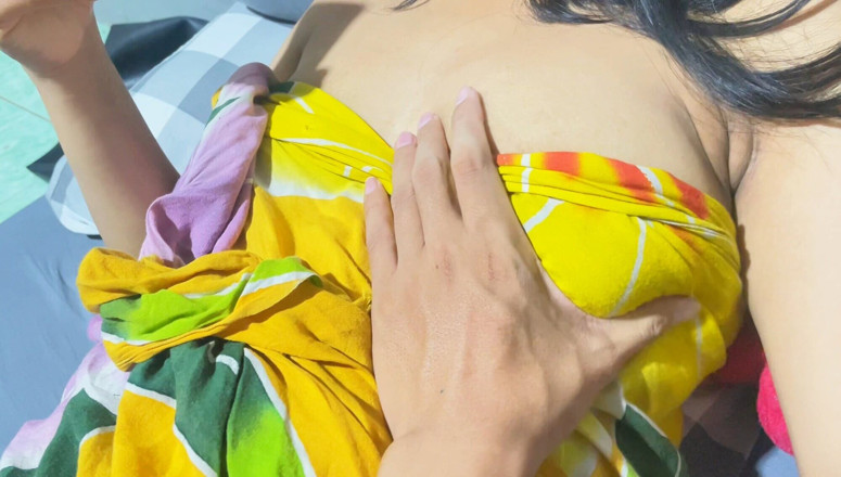 Naylalala: 友人の妻が大きな胸で私をからかうとは思いませんでした