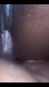 I-am bătut pizda, am făcut-o să ejaculeze de 12 ori - vibrator vs pulă mare și neagră